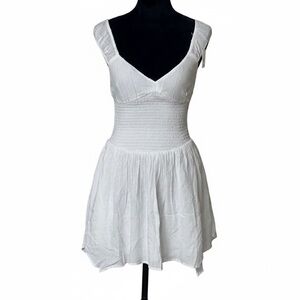 NWT Hollister White Mini Dress, Pockets, Handkerchief Hem, Lined Size Small